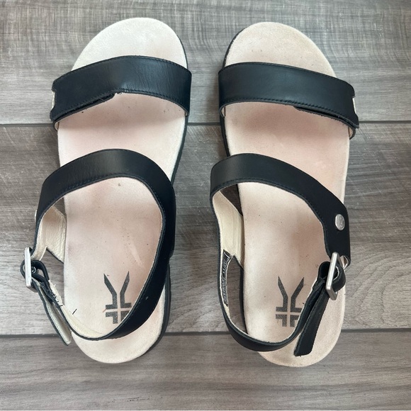 KURU Shoes - KURU Black and Cream Women's Sandal - 11